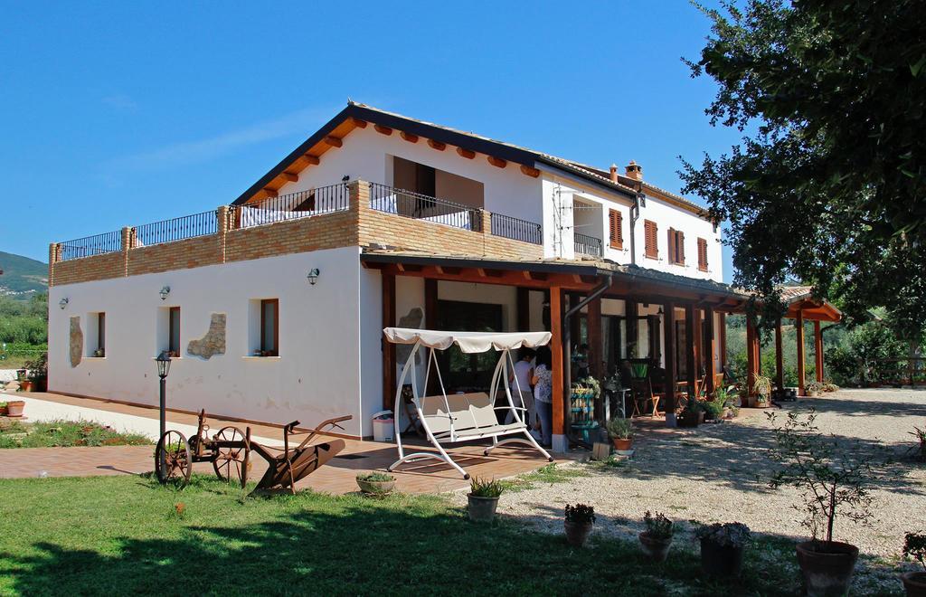 הוילה Civitella Casanova Masseria Spadone מראה חיצוני תמונה